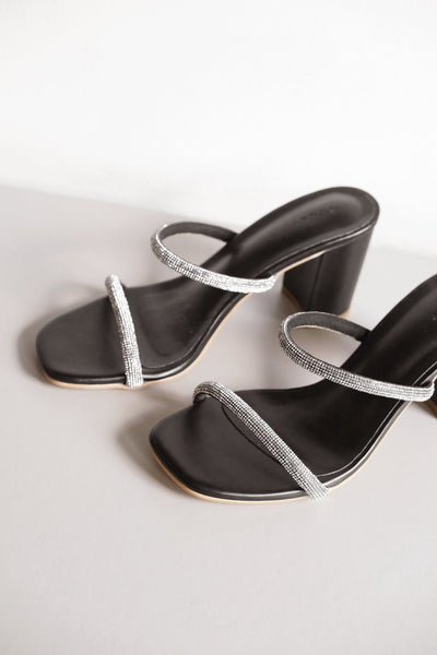 ALAYA Heel Black