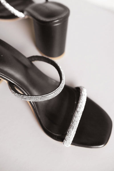 ALAYA Heel Black